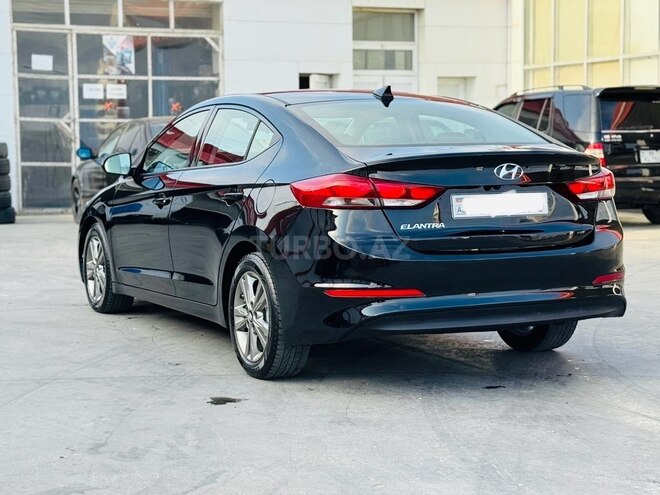Hyundai Elantra 2018, 54,000 km - 2.0 l - Bakı