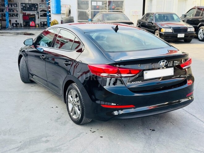 Hyundai Elantra 2018, 54,000 km - 2.0 l - Bakı