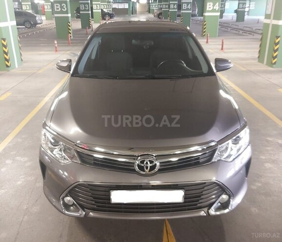 Toyota Camry-1
