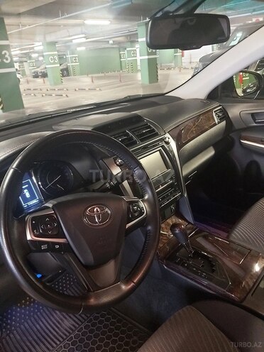 Toyota Camry-7