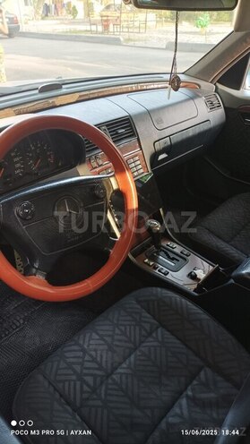 Mercedes C 220 1995, 434,325 km - 2.2 l - Salyan