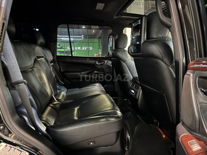 Lexus LX 570-13