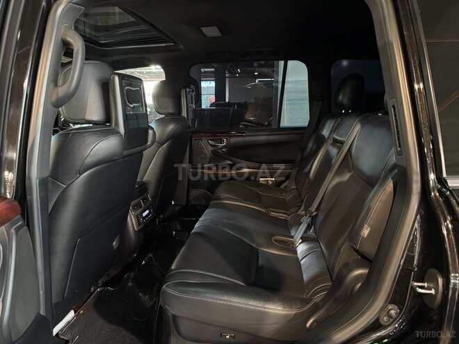 Lexus LX 570-12