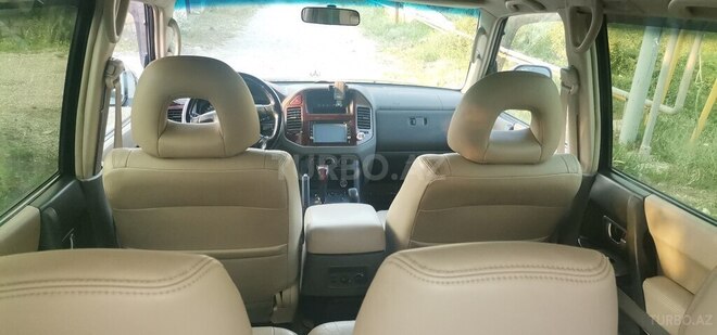 Mitsubishi Pajero 2005, 320,000 km - 3.0 l - Sumqayıt