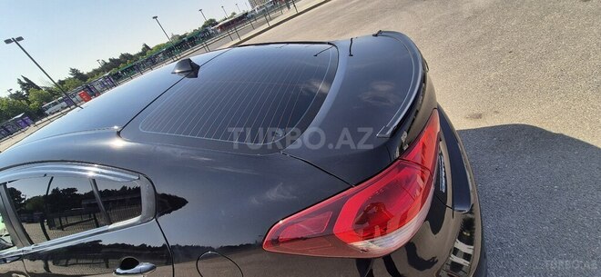 Kia Cerato-12