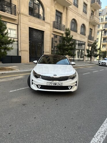 Kia K5-3
