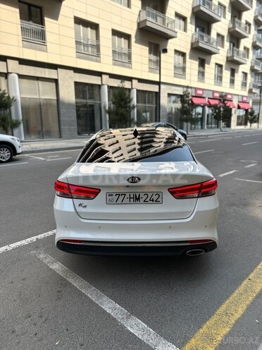 Kia K5-7