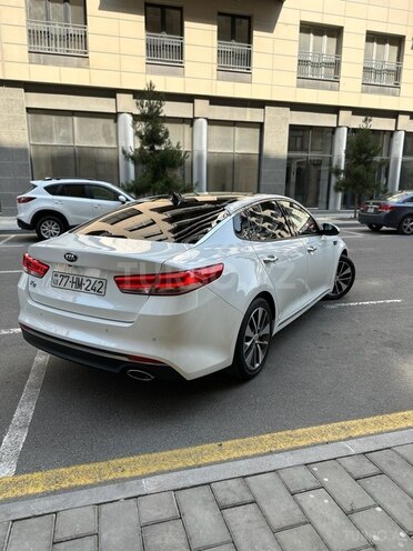 Kia K5-6