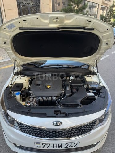 Kia K5-19