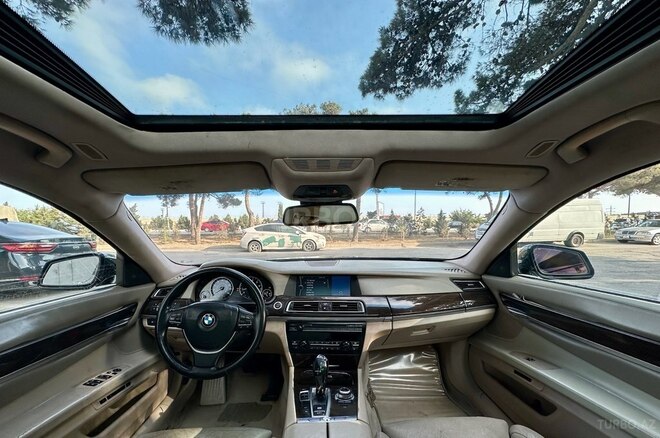 BMW 750 2009, 212,000 km - 4.4 l - Bakı