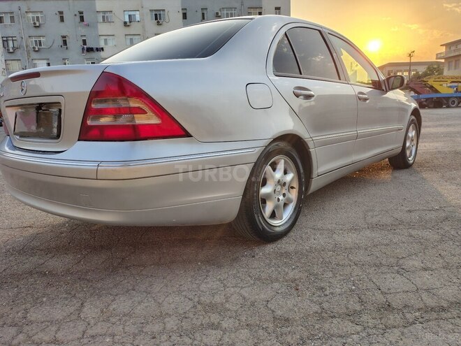 Mercedes C 200 2000, 401,400 km - 2.0 l - Bakı