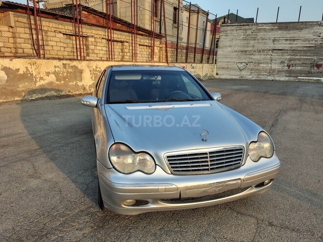Mercedes C 200 2000, 401,400 km - 2.0 l - Bakı