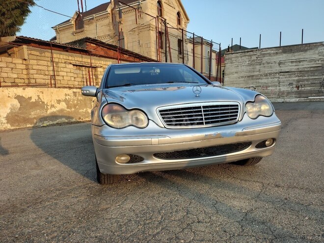 Mercedes C 200 2000, 401,400 km - 2.0 l - Bakı