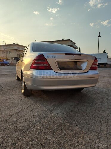 Mercedes C 200 2000, 401,400 km - 2.0 l - Bakı