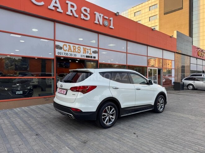 Hyundai Santa Fe-5