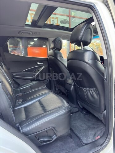 Hyundai Santa Fe-9