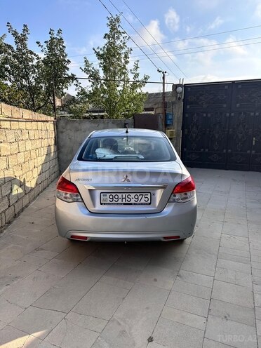 Mitsubishi Attrage 2014, 154,178 km - 1.2 л - Bakı