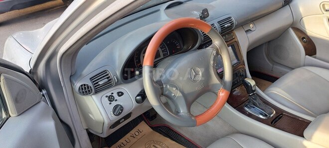 Mercedes C 200 2001, 190,000 km - 2.0 l - Bakı