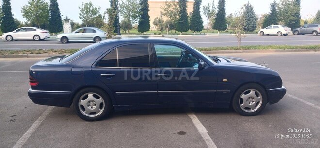 Mercedes E 220 d 1999, 530,000 km - 2.2 л - Sumqayıt