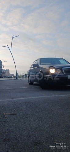 Mercedes E 220 d 1999, 530,000 km - 2.2 л - Sumqayıt