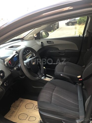 Chevrolet Aveo-6