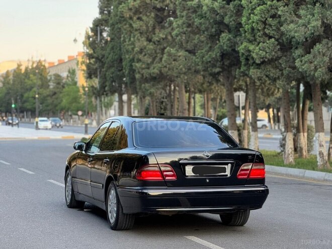 Mercedes E 220 d 2001, 371,000 km - 2.2 l - Sumqayıt