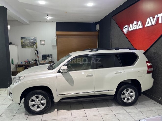 Toyota Land Cruiser Prado-5