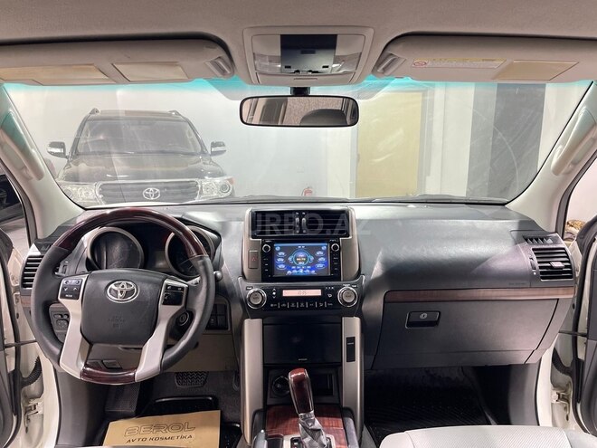 Toyota Land Cruiser Prado-15
