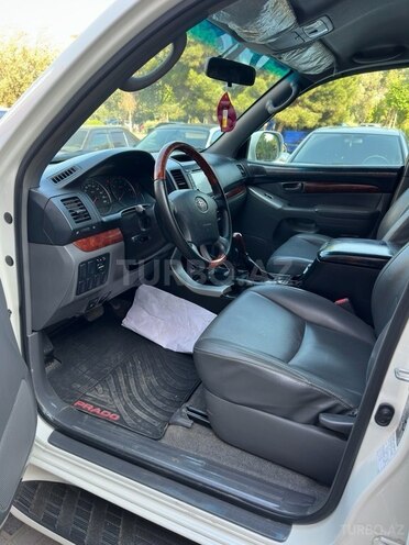 Toyota Land Cruiser Prado-11