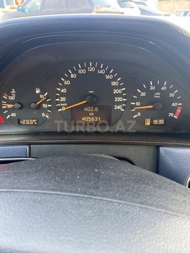 Mercedes E 240 1999, 405,631 km - 2.6 л - Bakı