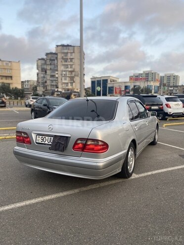 Mercedes E 240 1999, 405,631 km - 2.6 л - Bakı