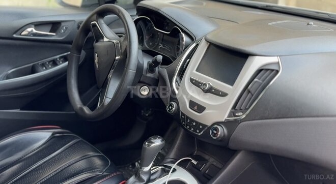 Chevrolet Cruze 2018, 220,000 km - 1.4 л - Bakı