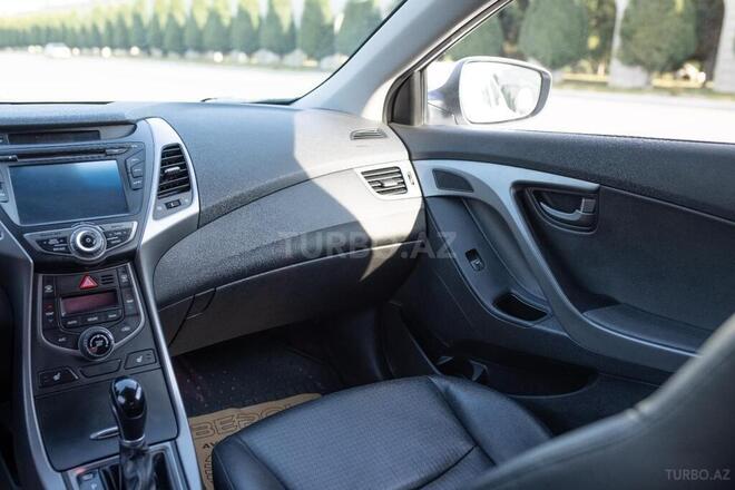 Hyundai Elantra 2015, 134,000 km - 1.6 l - Gəncə