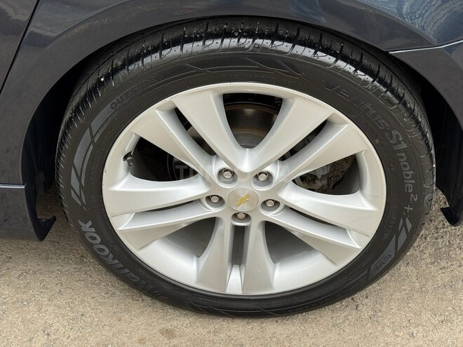 Chevrolet Cruze-19