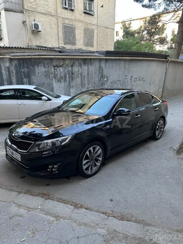 Kia K5-4