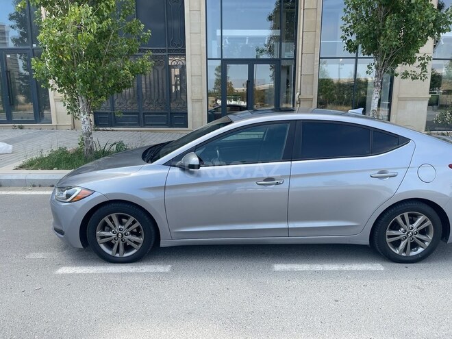 Hyundai Elantra 2017, 89,000 km - 2.0 л - Bakı