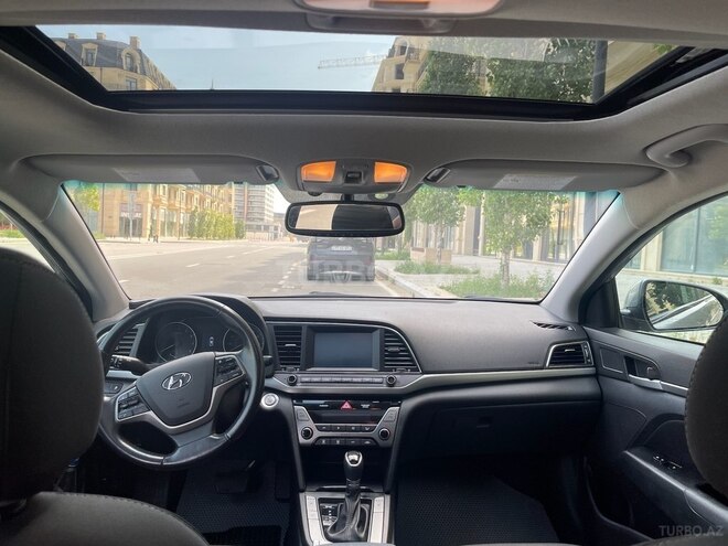 Hyundai Elantra 2017, 89,000 km - 2.0 л - Bakı