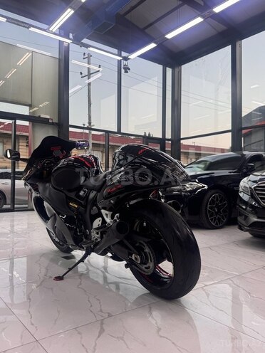 Suzuki GSX 1300 R Hayabusa-4