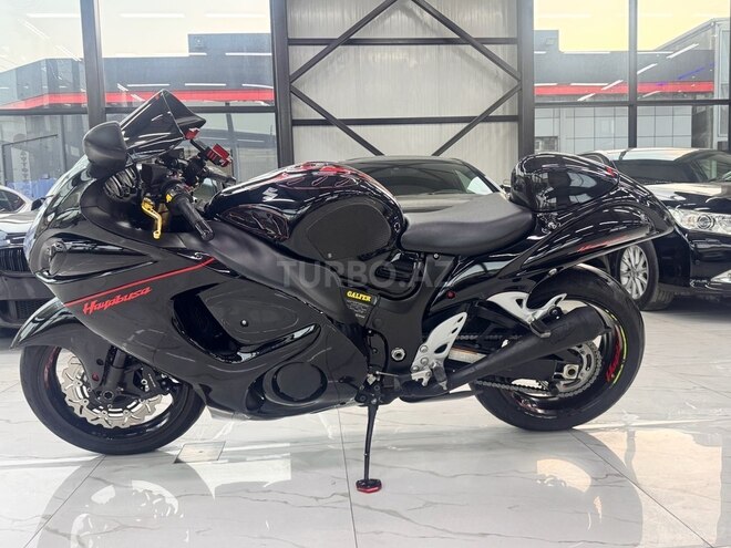 Suzuki GSX 1300 R Hayabusa-9