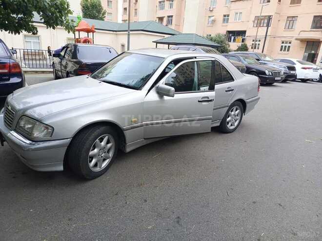 Mercedes C 240 1999, 198,000 km - 2.4 l - Bakı