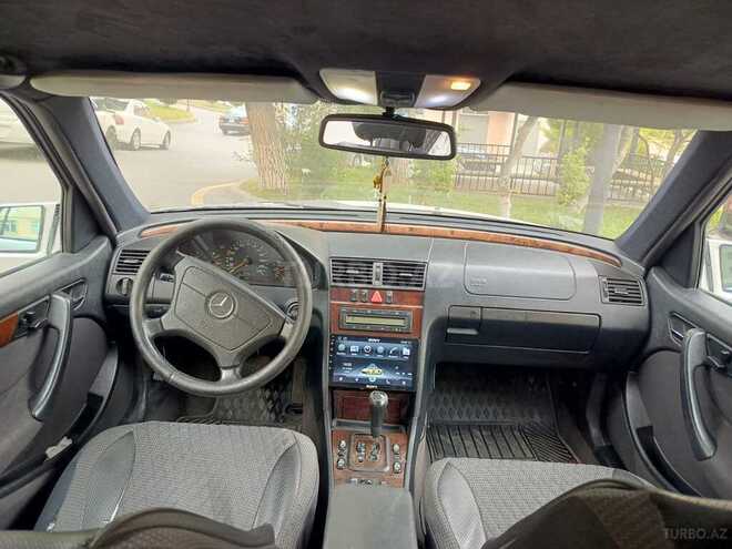 Mercedes C 240 1999, 198,000 km - 2.4 l - Bakı