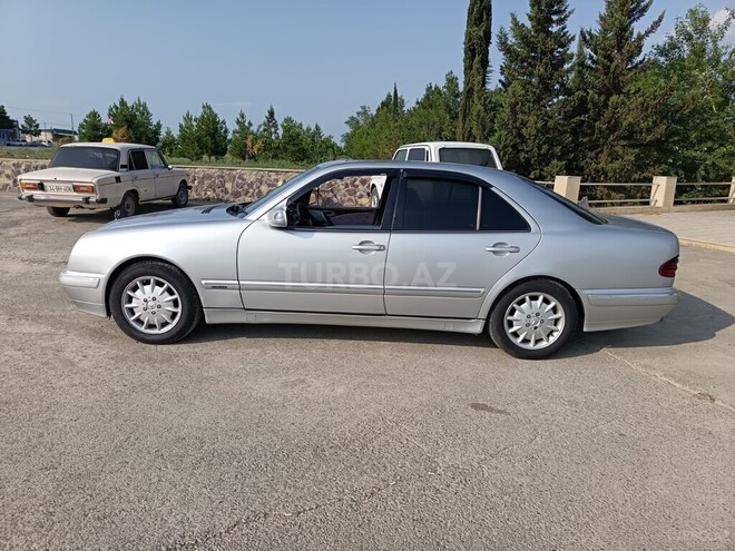 Mercedes E 220 d 2000, 235,189 km - 2.2 l - Ağcabədi