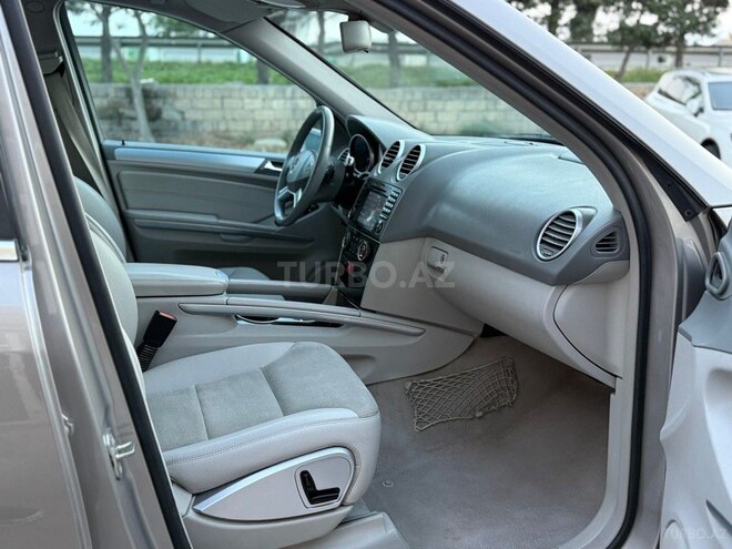 Mercedes ML 350 4MATIC-18