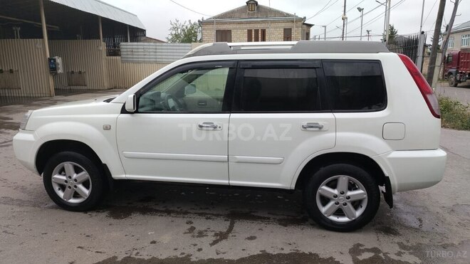Nissan X-Trail 2006, 224,000 km - 2.5 л - Qusar