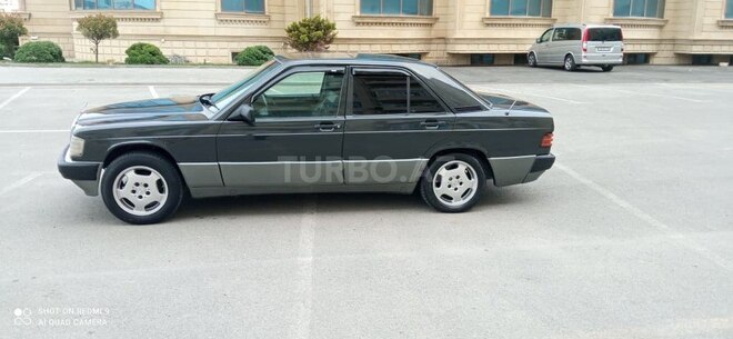 Mercedes 190 1992, 228,000 km - 2.0 l - Bakı