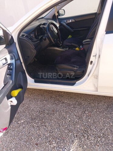 Kia Cerato-9