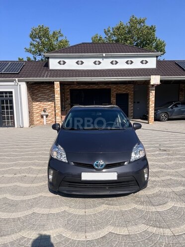 Toyota Prius-1