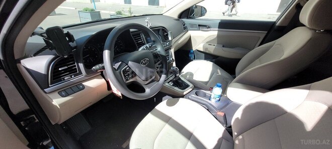 Hyundai Elantra 2016, 98,700 km - 2.0 l - Bakı