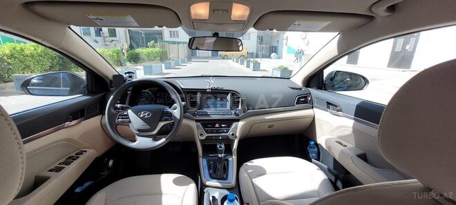 Hyundai Elantra 2016, 98,700 km - 2.0 l - Bakı