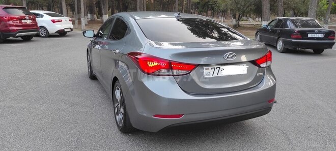 Hyundai Elantra 2015, 233,355 km - 1.8 l - Sumqayıt